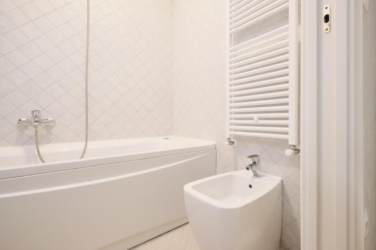 New - Metro Jonio - La Dolce Con Garage E Piscina Roma