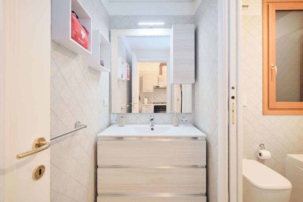 New - Metro Jonio - La Dolce Con Garage E Piscina * Roma